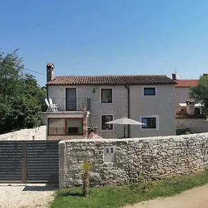 Casa Sossi Near Rovinj Ferienhaus
